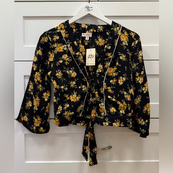 NWTA Floral Black and Yellow Top by Miss Selfridge - Picture 1 of 12